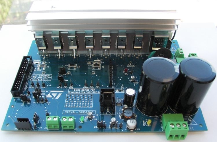 STEVAL-IHM023V3 - 1 kW 3-phase motor control evaluation board featuring