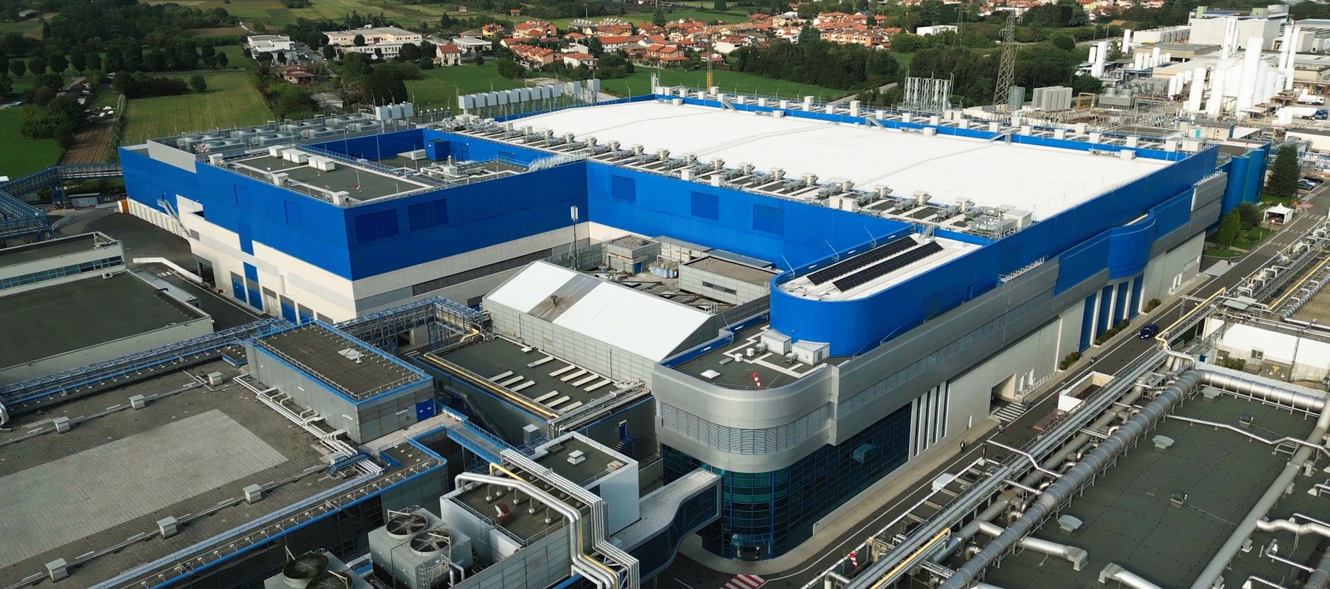 ドローンで撮影したクロル工場